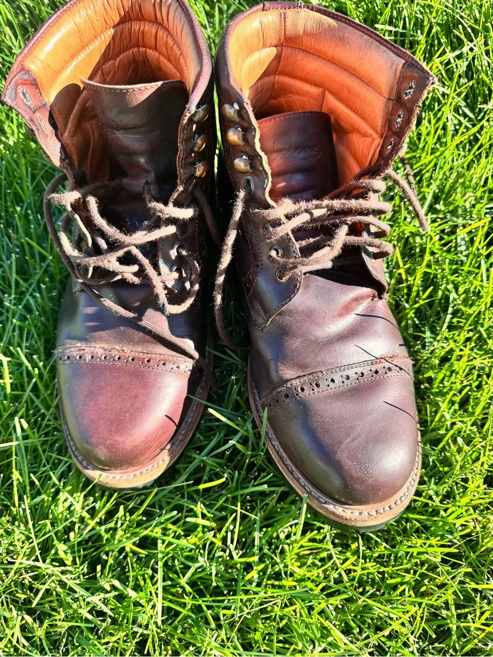 Wilsons Leather Men’s 9 Brown Cap Toe Lace-Up Boots Vibram Sole